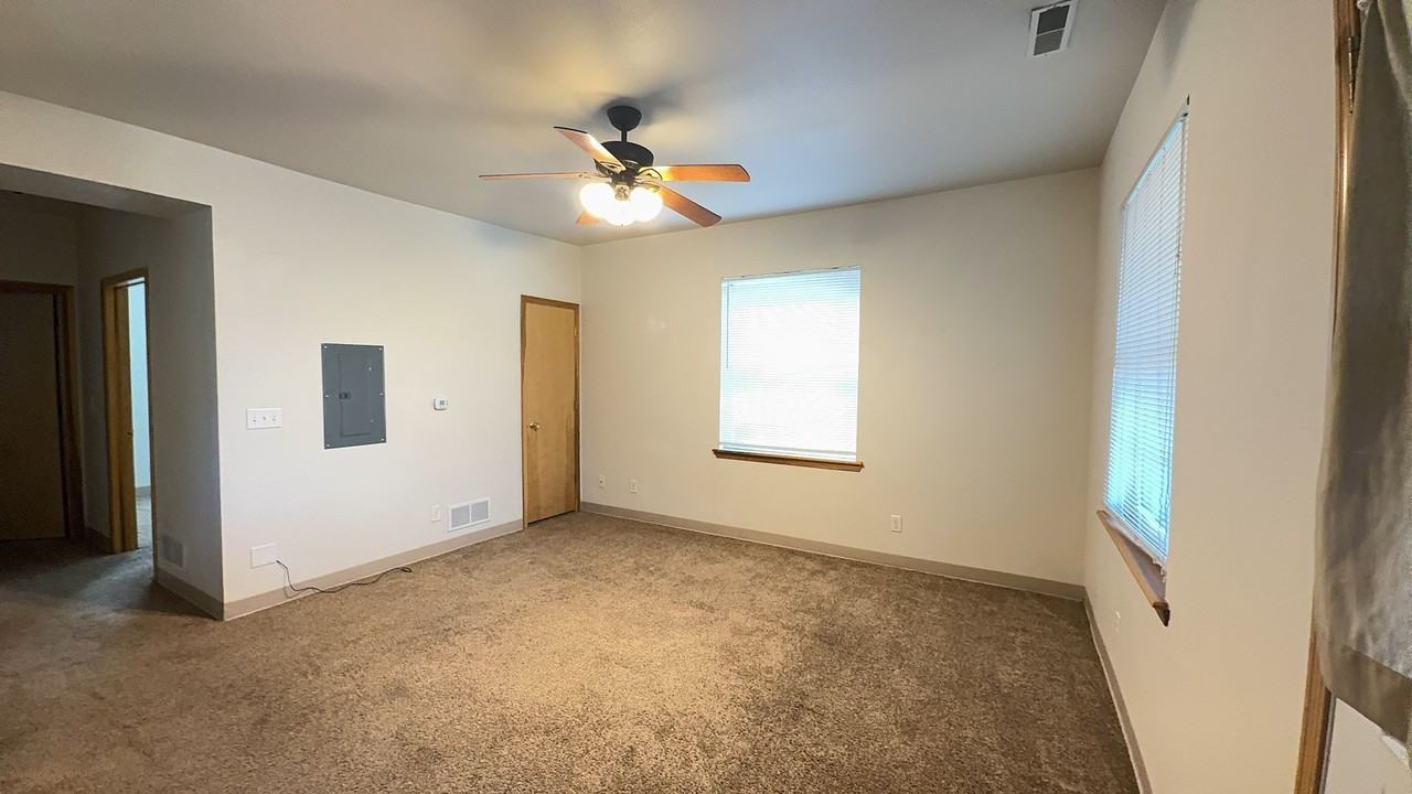 434 S. Johnson St - Photo 2 of 21