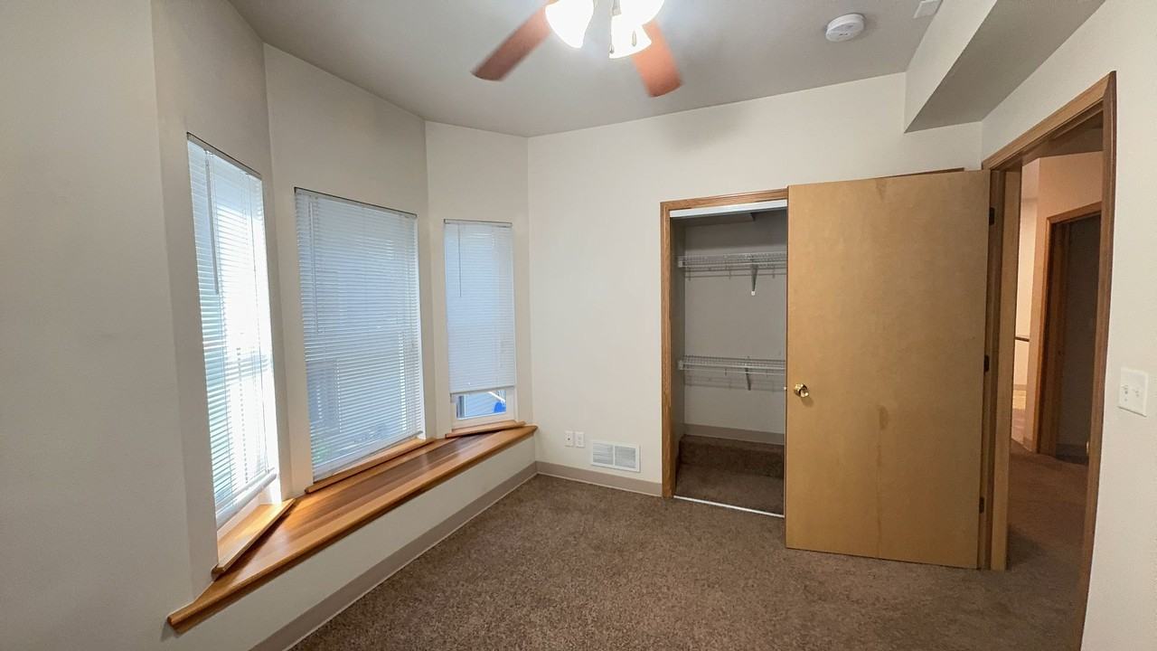 434 S. Johnson St - Photo 4 of 21