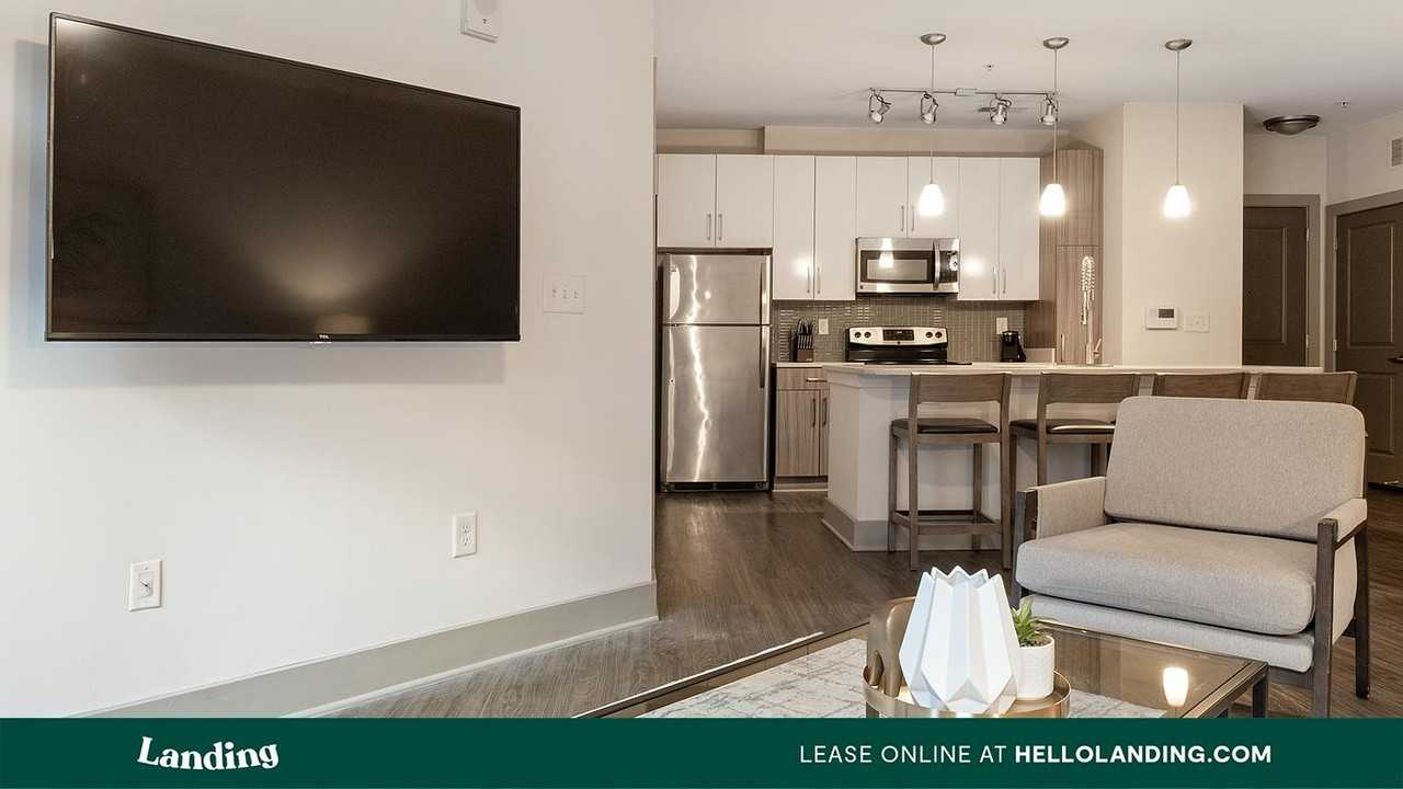 930 Howell Mill Rd - Photo 4 of 50