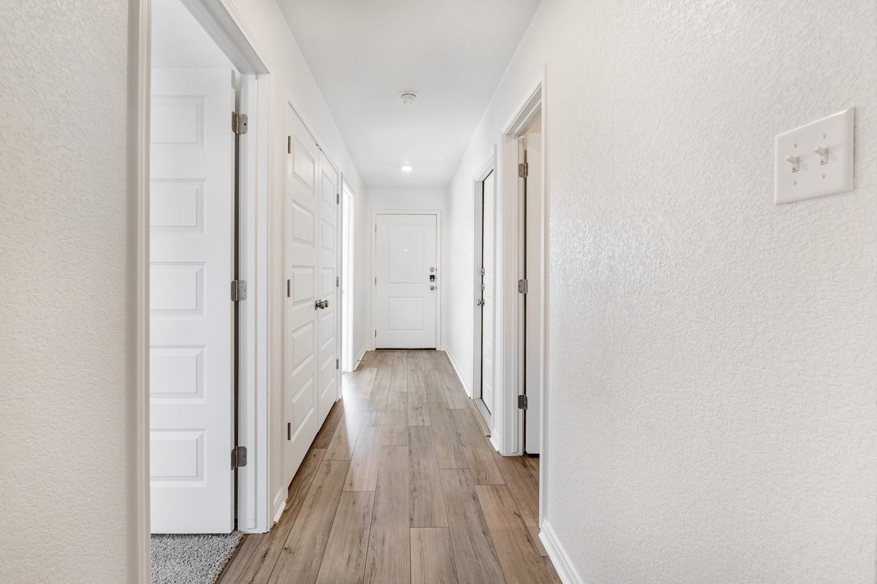 6107 Twistleaf Ln - Photo 4 of 23