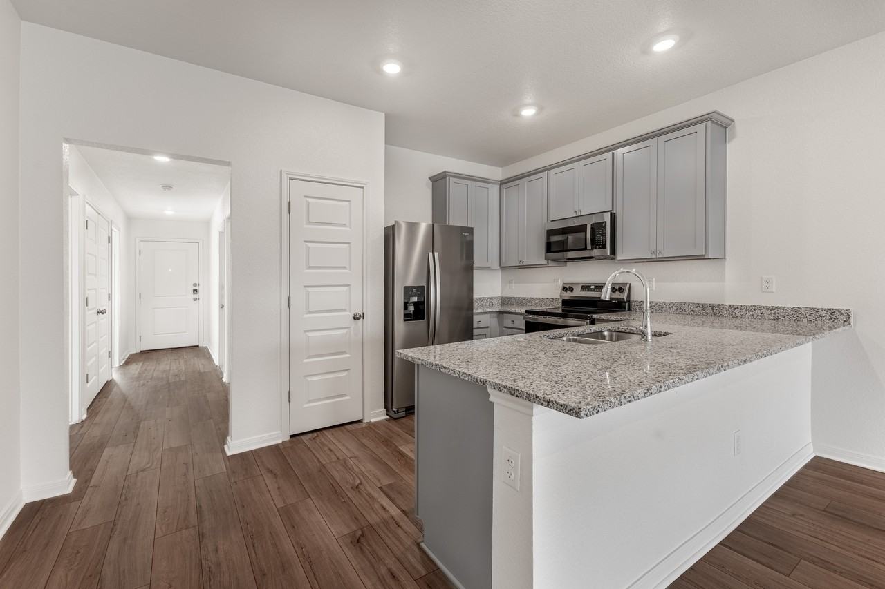 6107 Twistleaf Ln - Photo 7 of 23