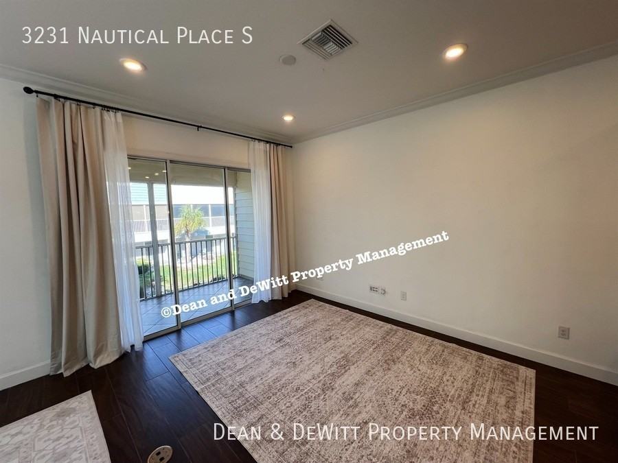 3231 Nautical Pl S - Photo 7 of 36