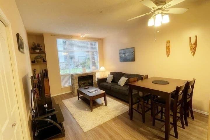 4573 Chateau Blvd - Photo 3 of 7