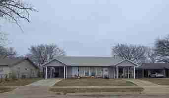 featured image of 2715 Terrace Dr