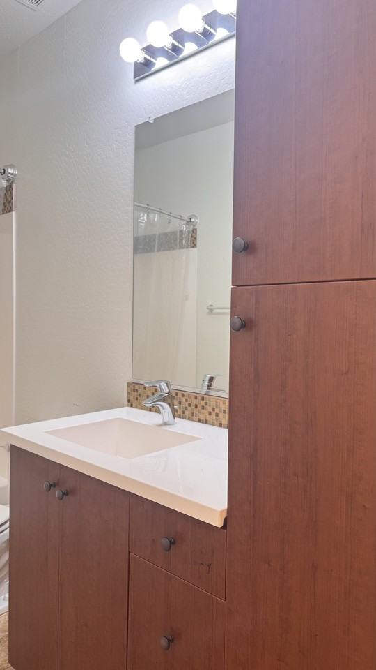 2330 E Huntington Dr - Photo 7 of 22