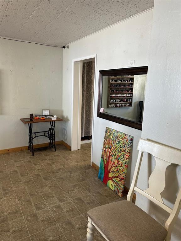 181 Main St - Photo 5 of 7