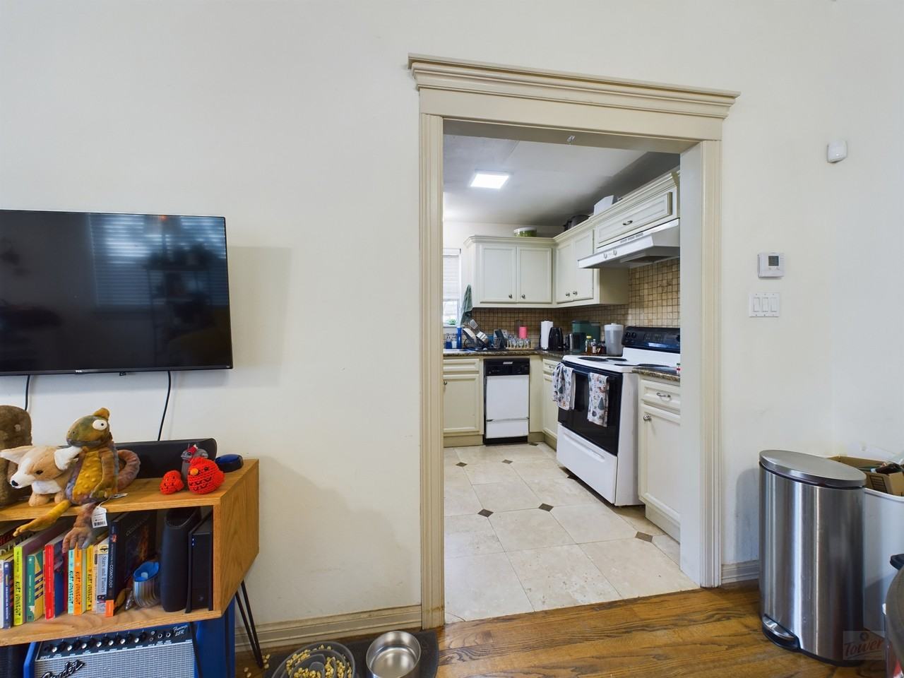 2833 San Pedro St - Photo 7 of 25
