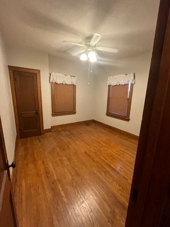 1700 S 9th Ave - Photo 7 of 10