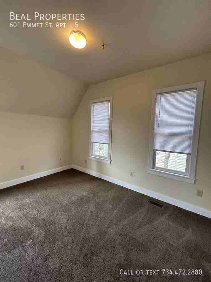 601 Emmet St #5 - Photo 6 of 16
