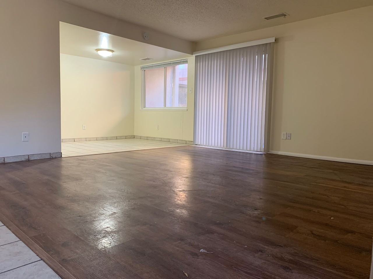 Large Quiet Two Bedroom - Photo 5 of 18