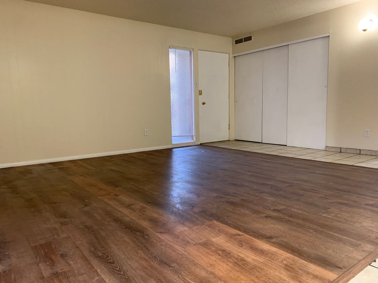 Large Quiet Two Bedroom - Photo 6 of 18