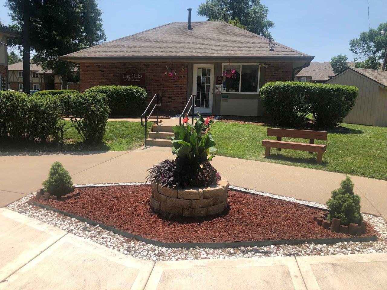 Oaks at Canterbury - Photo 7 of 19