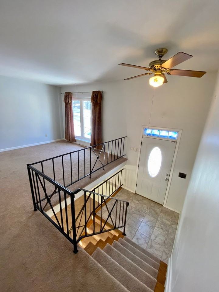 622 Banyon Road - Photo 4 of 35