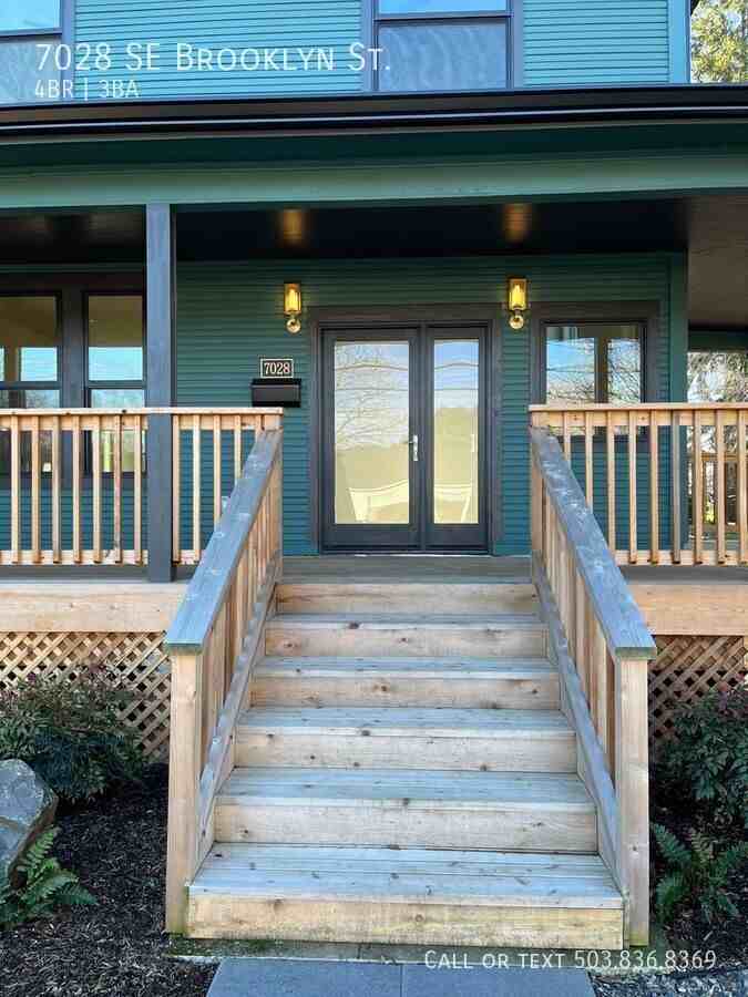 7028 Se Brooklyn St - Photo 2 of 50