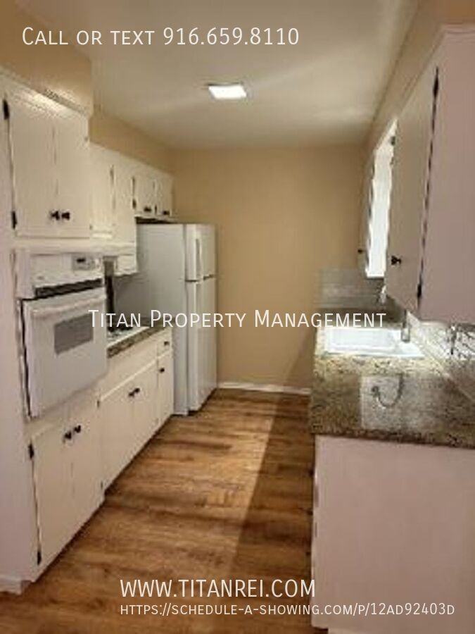 5401 Sandburg Dr - Photo 2 of 16
