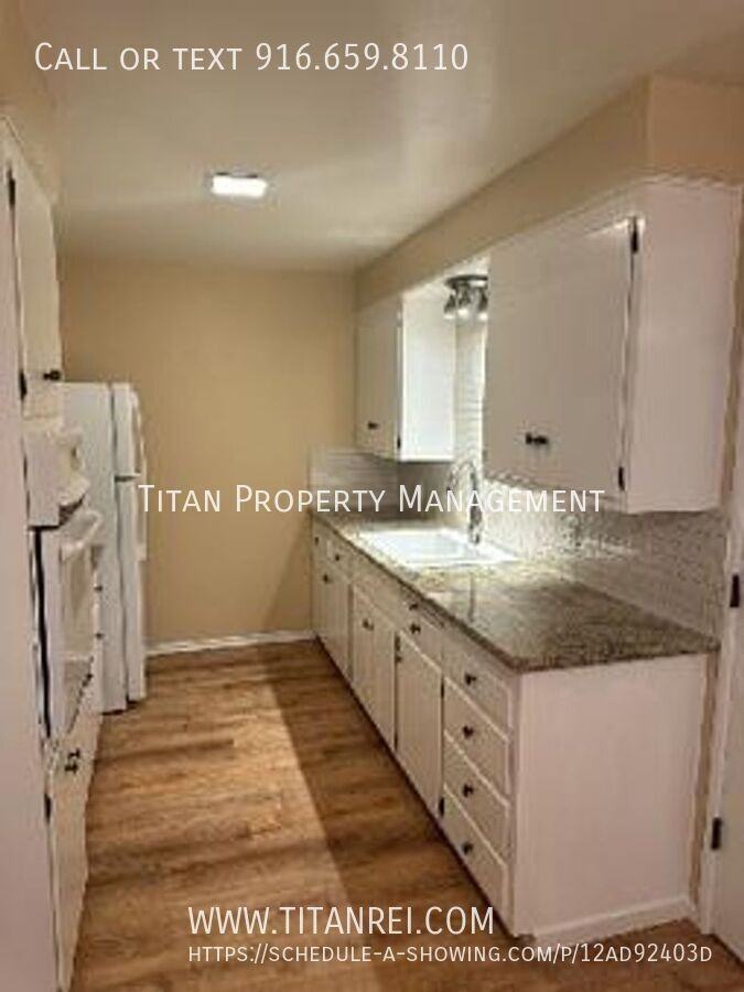 5401 Sandburg Dr - Photo 3 of 16