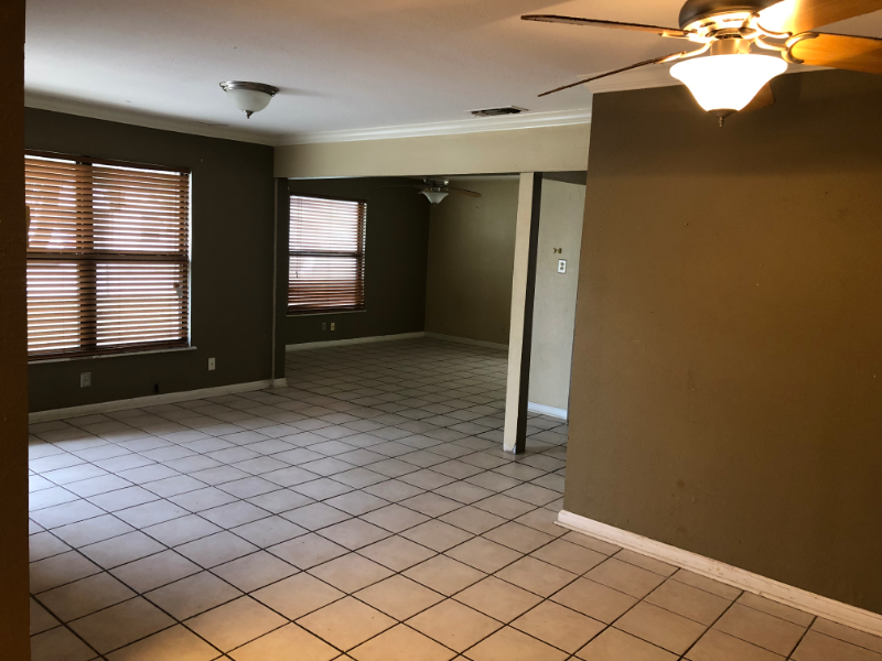 246 Pletz Dr - Photo 3 of 10