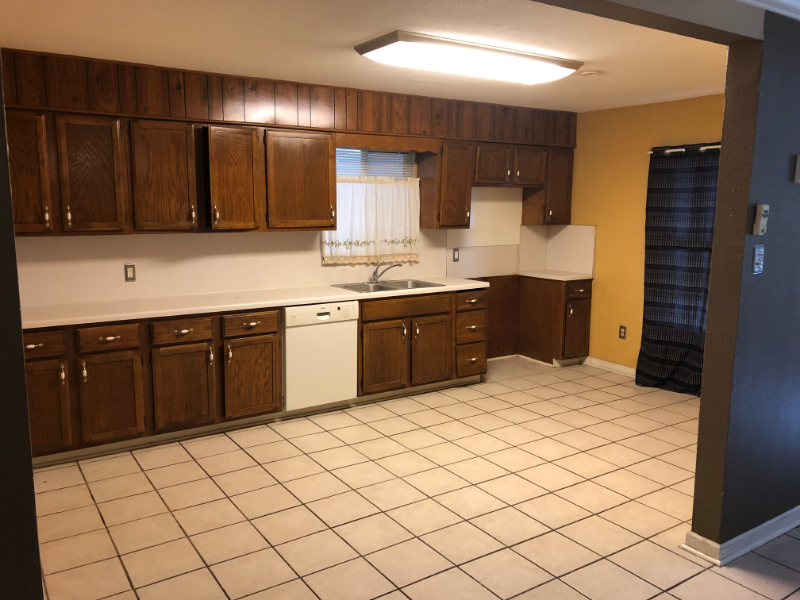 246 Pletz Dr - Photo 4 of 10