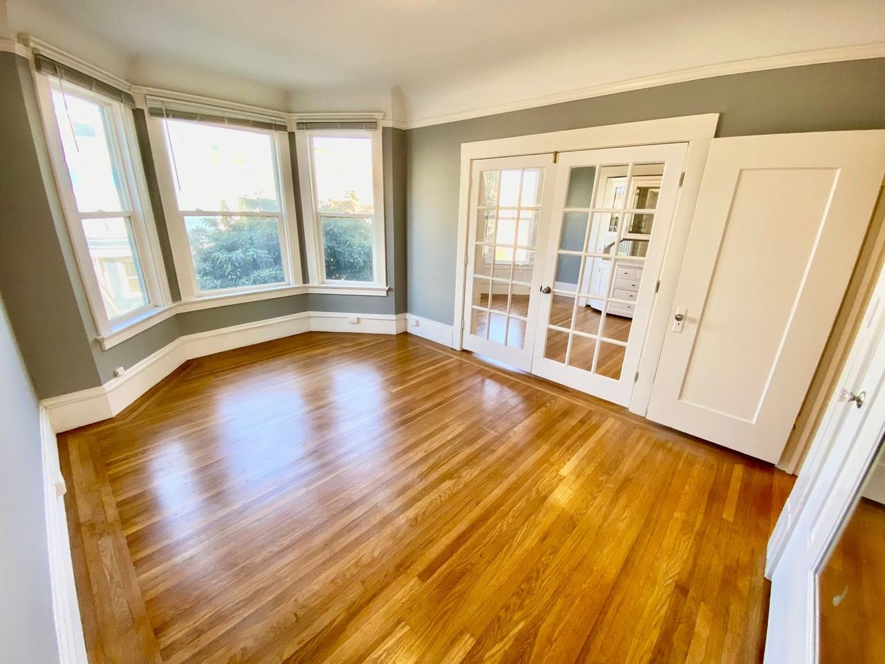 1645 Golden Gate Ave #4 - Photo 3 of 33