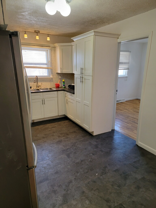 417 E 23rd St - Photo 3 of 23