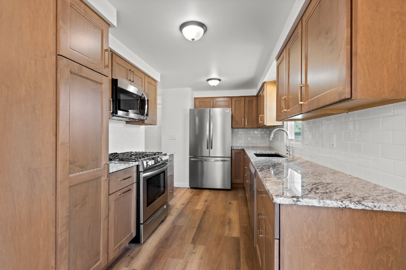915 Park St, Green Bay, WI 54303 - 3 Bedroom Apartment for Rent | PadMapper
