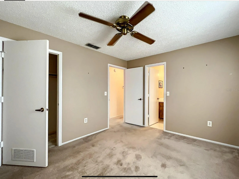 1238 Watersedge Dr - Photo 4 of 6