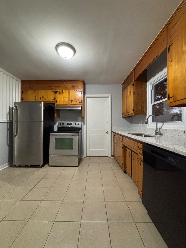 2219 S Whitehill Dr - Photo 6 of 20