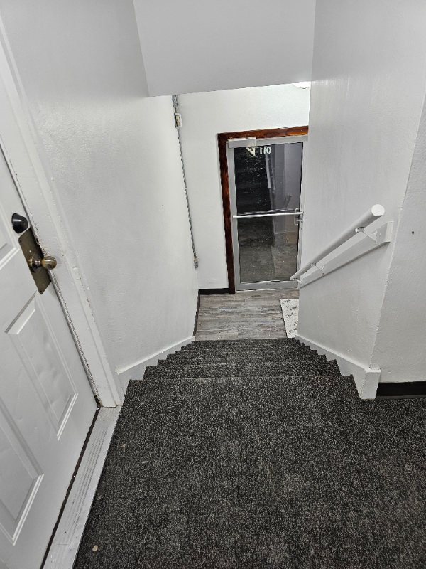 1011 19th St S #4 - Photo 3 of 15