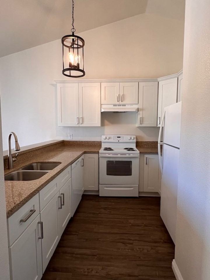 592 Ammunition Rd. - Photo 4 of 10