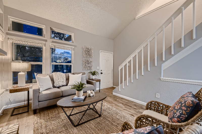 9048 Bermuda Circle - Photo 3 of 23