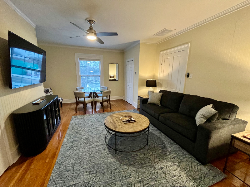 412 Virginia Ave #B - Photo 4 of 18