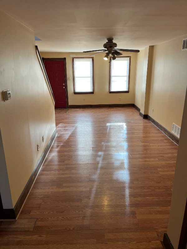 13XX E 14th St - Photo 2 of 8