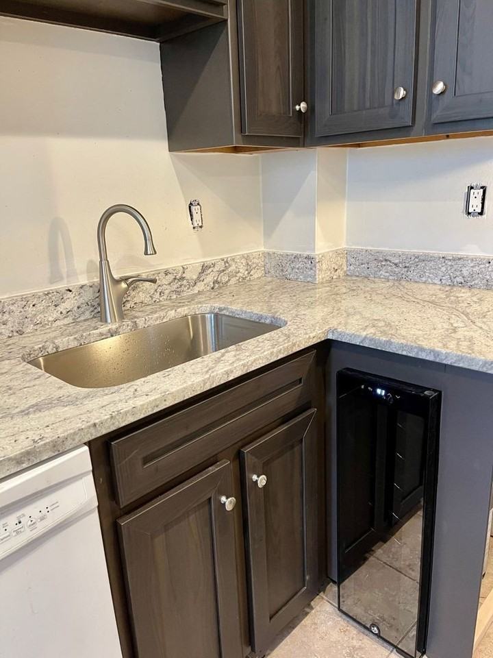 Fleetwood Apartments - Photo 7 of 23