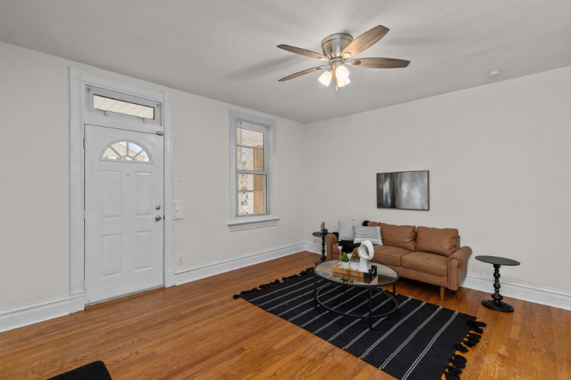 6329 Hancock Ave - Photo 2 of 15