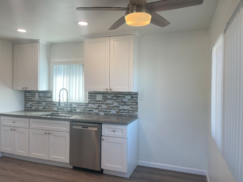 529 Ann St #B - Photo 2 of 19