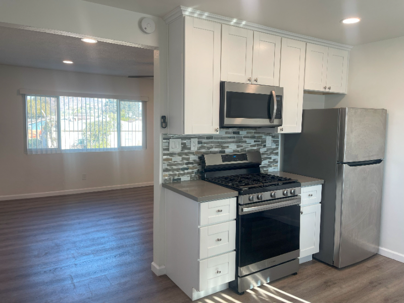 529 Ann St #B - Photo 3 of 19