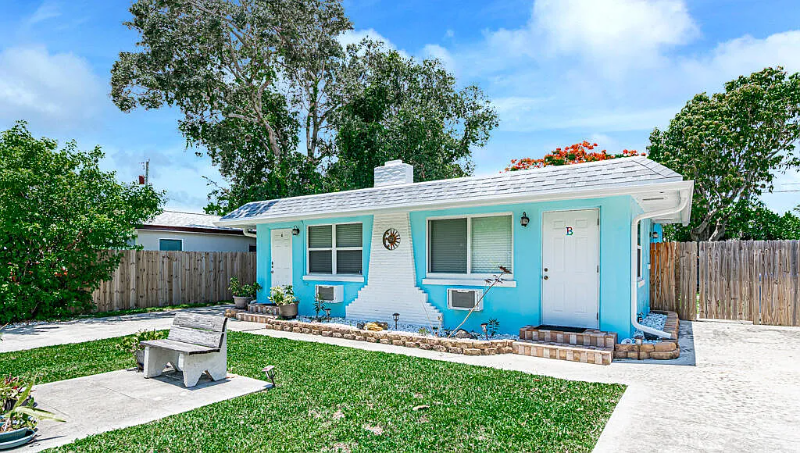 119 Sunrise Ave #A - Photo 2 of 18