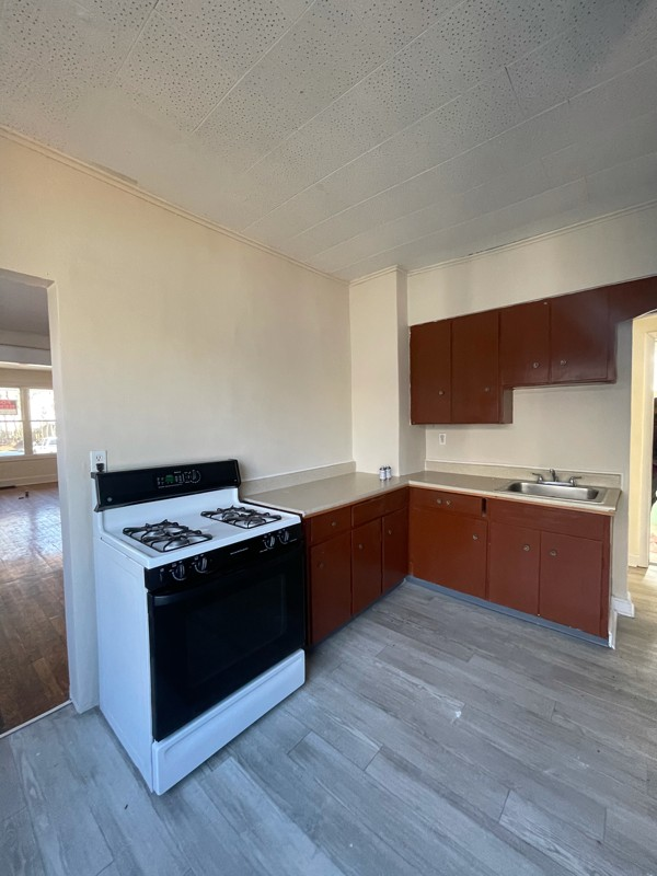 1566 Dudley Ave #FL2 - Photo 3 of 12