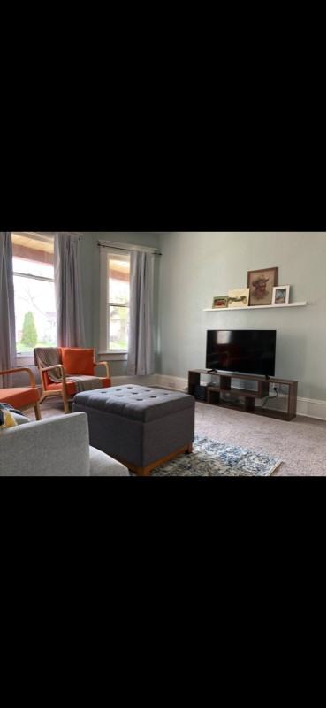739 S 32nd St - Photo 2 of 12