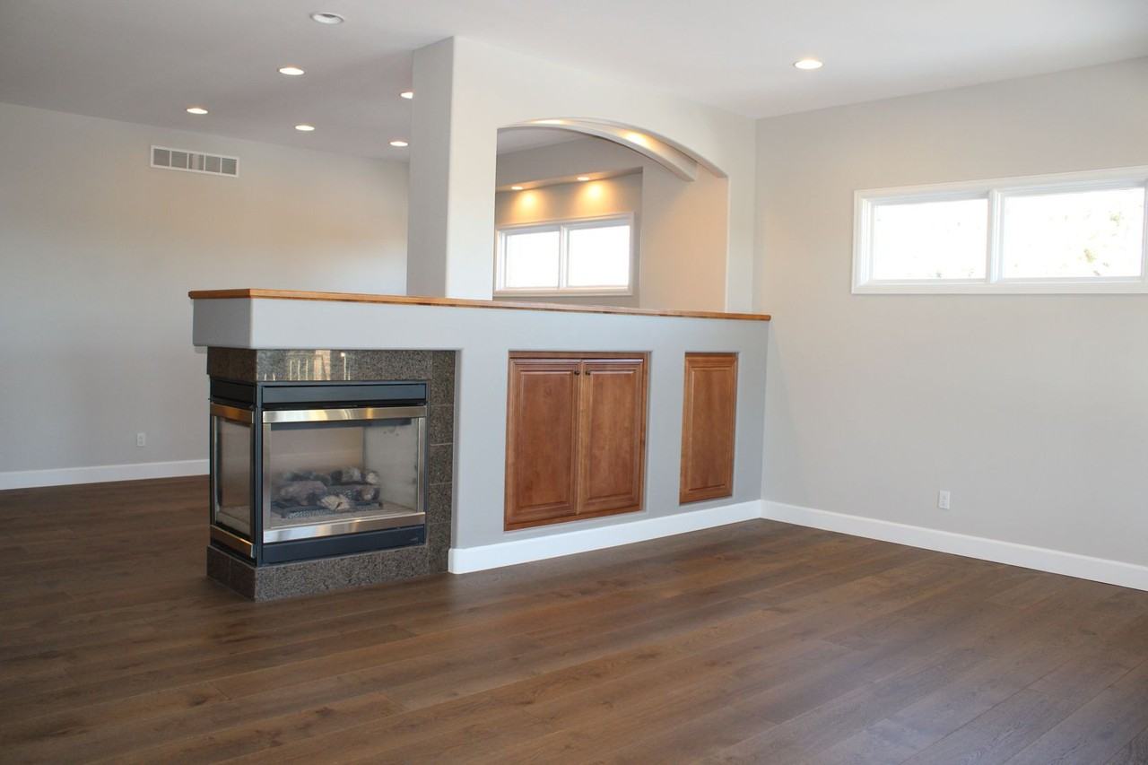 8236 Hidden Cove Ct - Photo 6 of 16