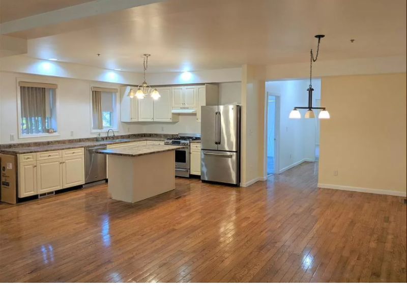 7011 Polk St - Photo 2 of 6