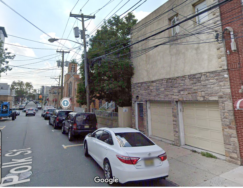 7011 Polk St - Photo 4 of 6