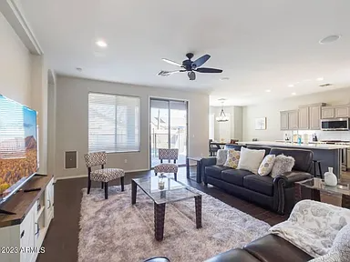 1454 E Morelos St - Photo 3 of 20