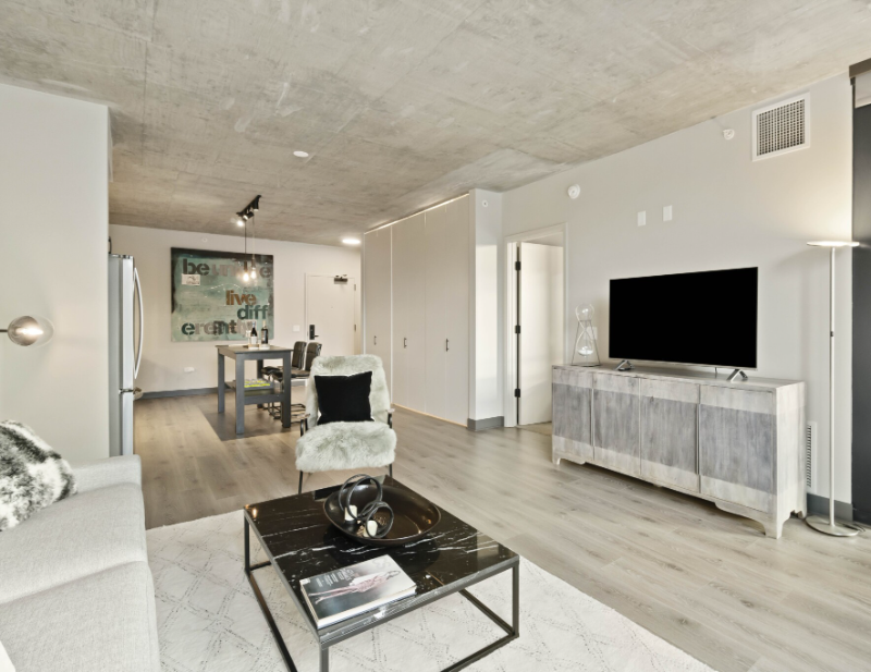 192 North Ada Street - Photo 3 of 7