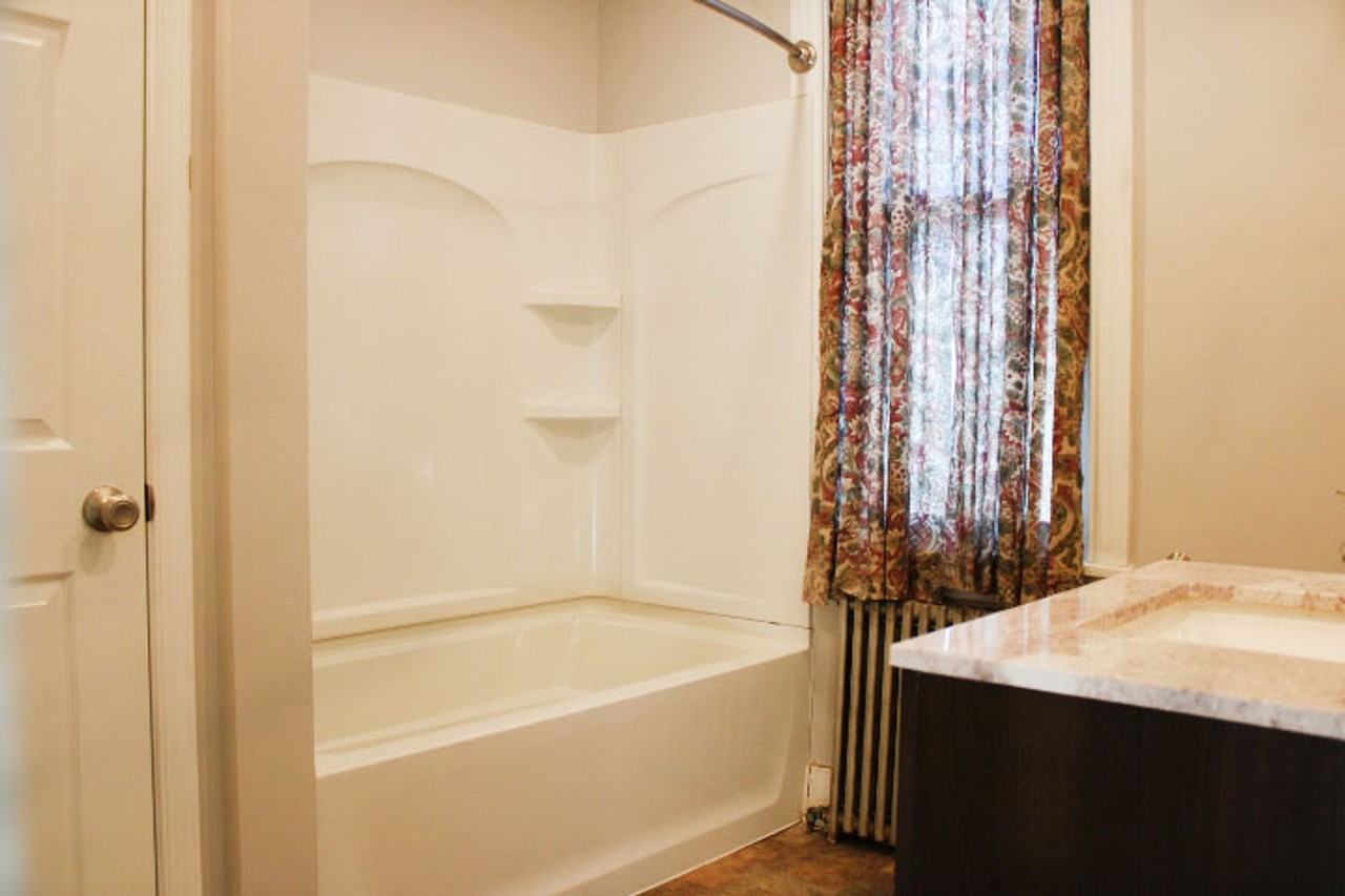246 W Main St - Photo 7 of 9
