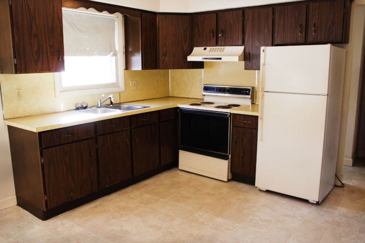 142 Oak Manor Dr - Photo 3 of 10