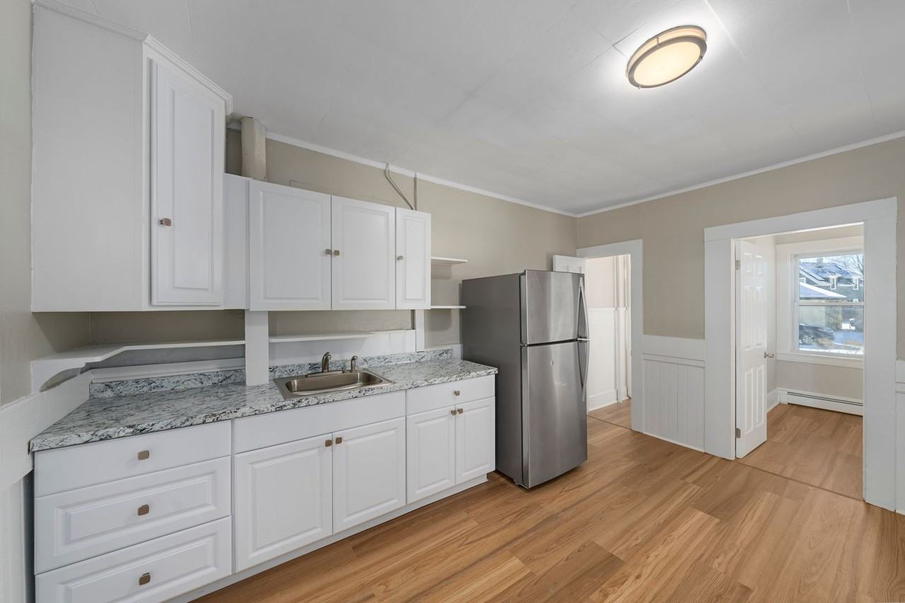 27-29 Glendale St. - Photo 2 of 18