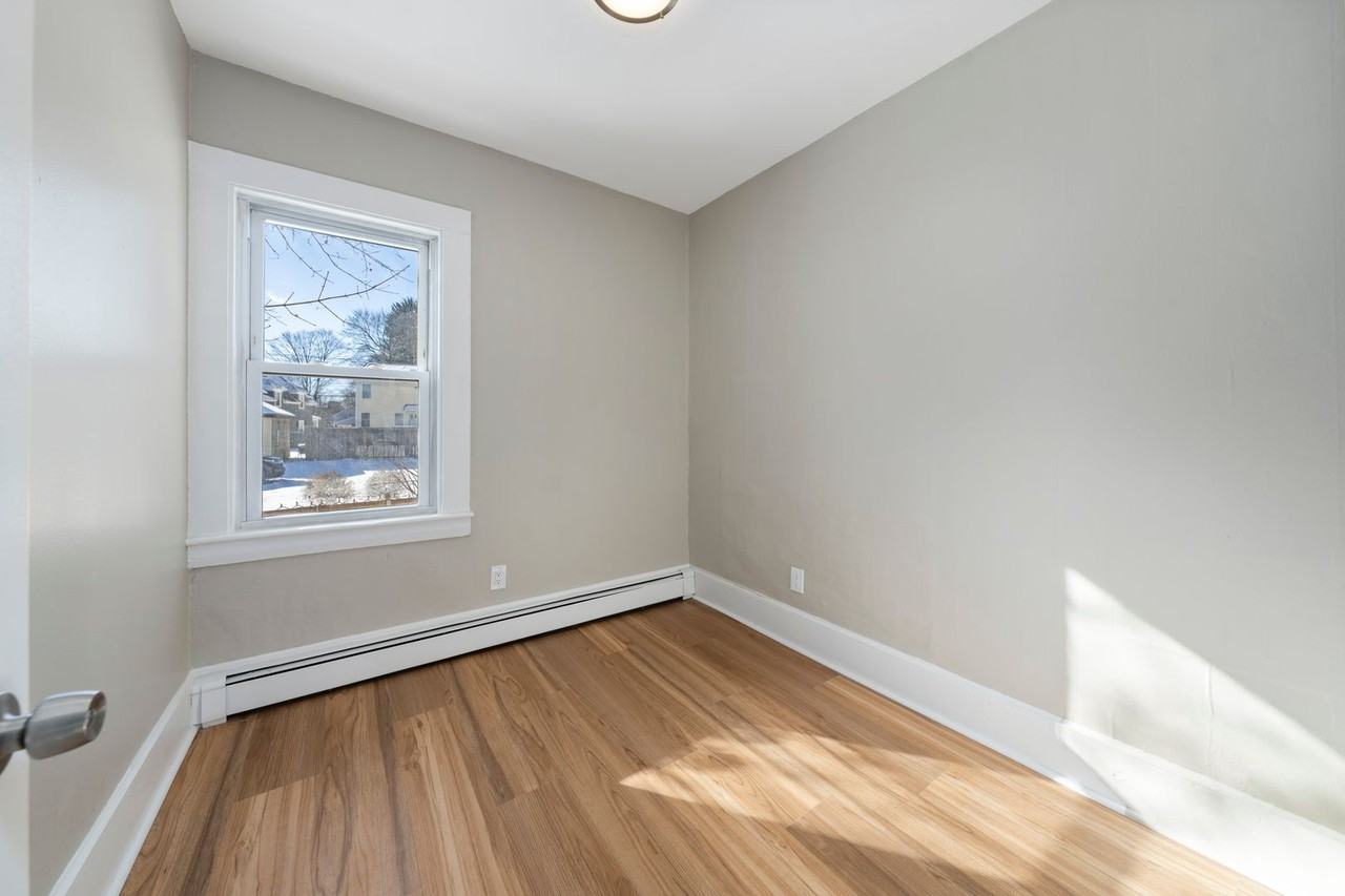 27-29 Glendale St. - Photo 5 of 18