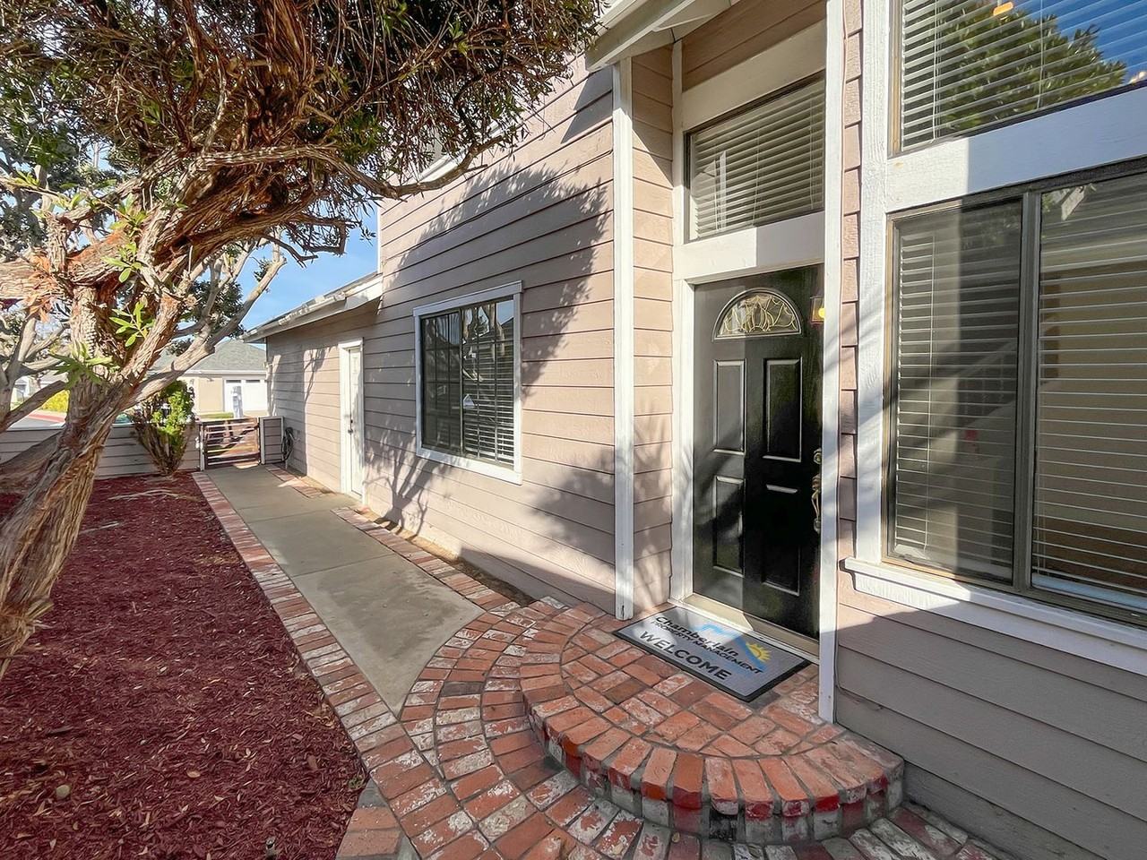 6908 Quiet Cove Dr - Photo 5 of 35