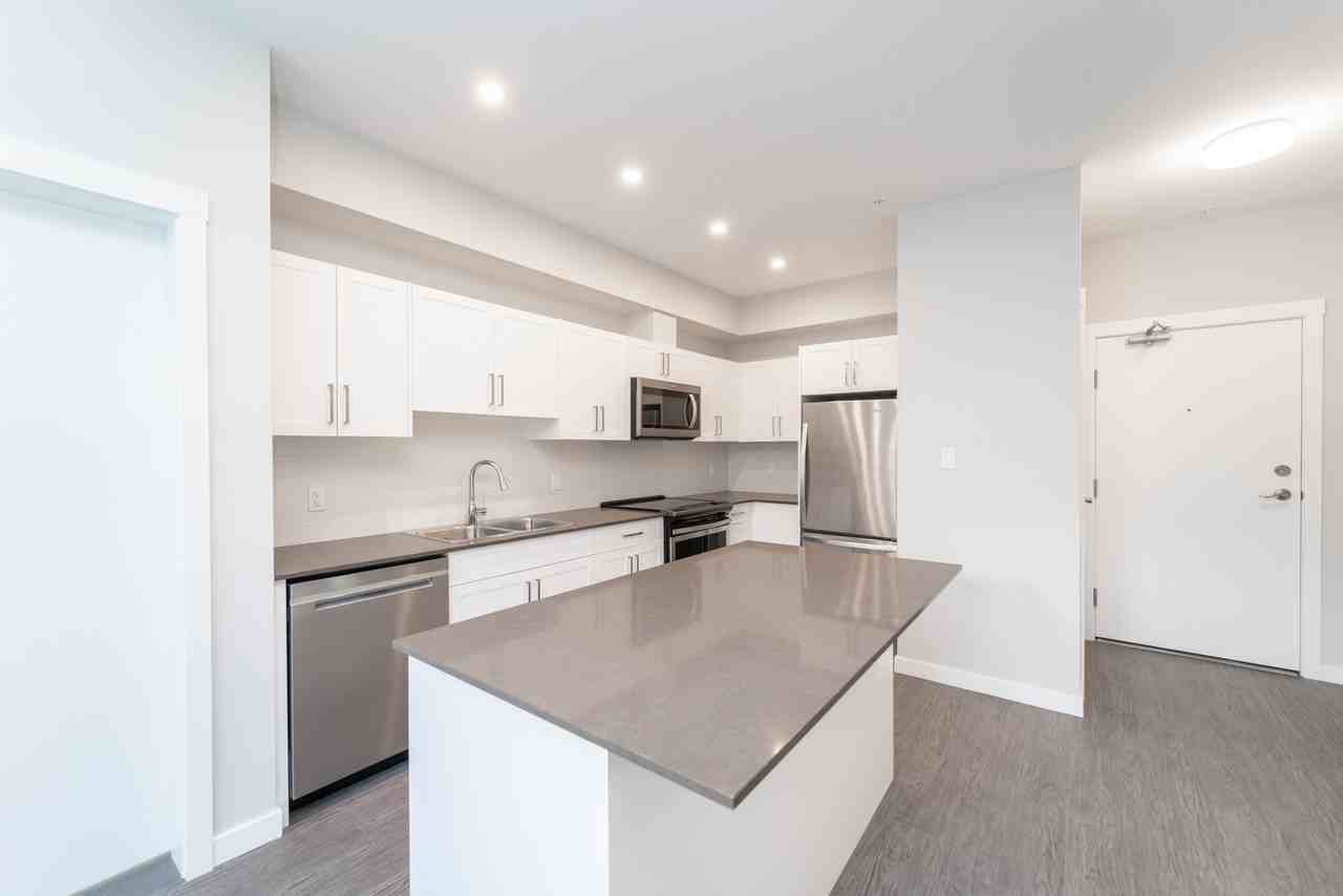 868 Orono Ave #504 - Photo 3 of 11